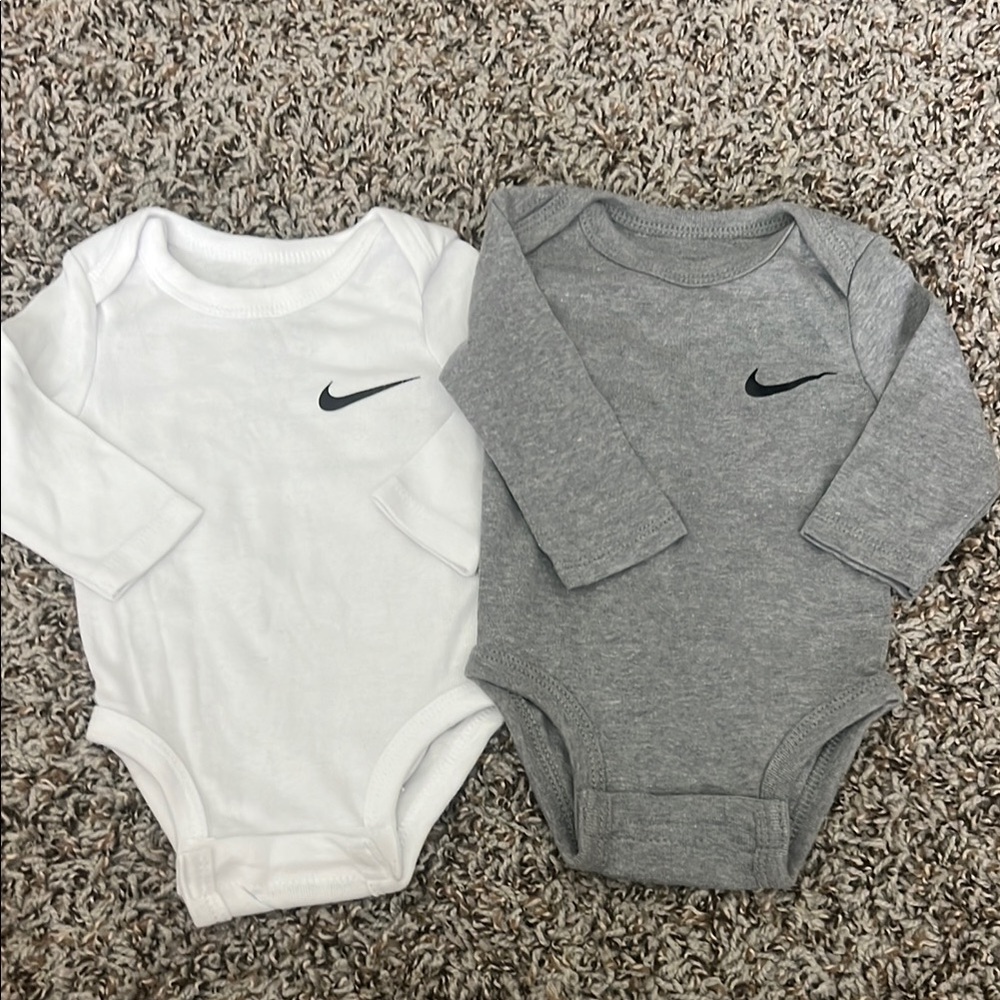Nike Baby Bodysuit Set - White and Gray